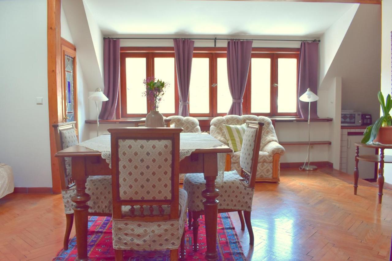 Old Town Konviktska - Bohemian Apartment Prague