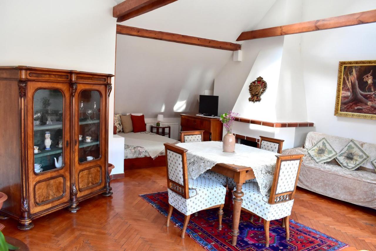 Apartment Old Town Konviktska - Bohemian