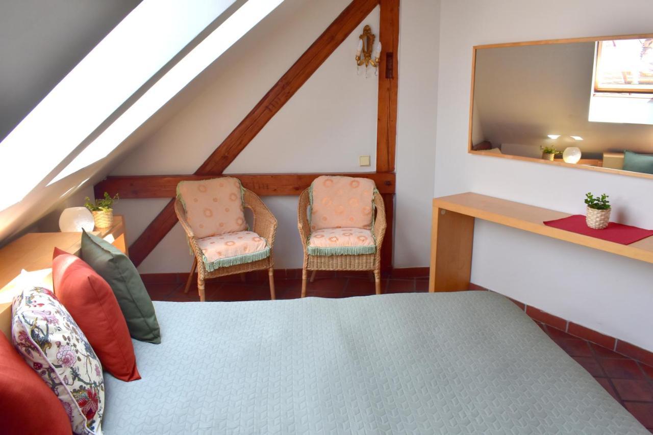 Apartment Old Town Konviktska - Bohemian Prague