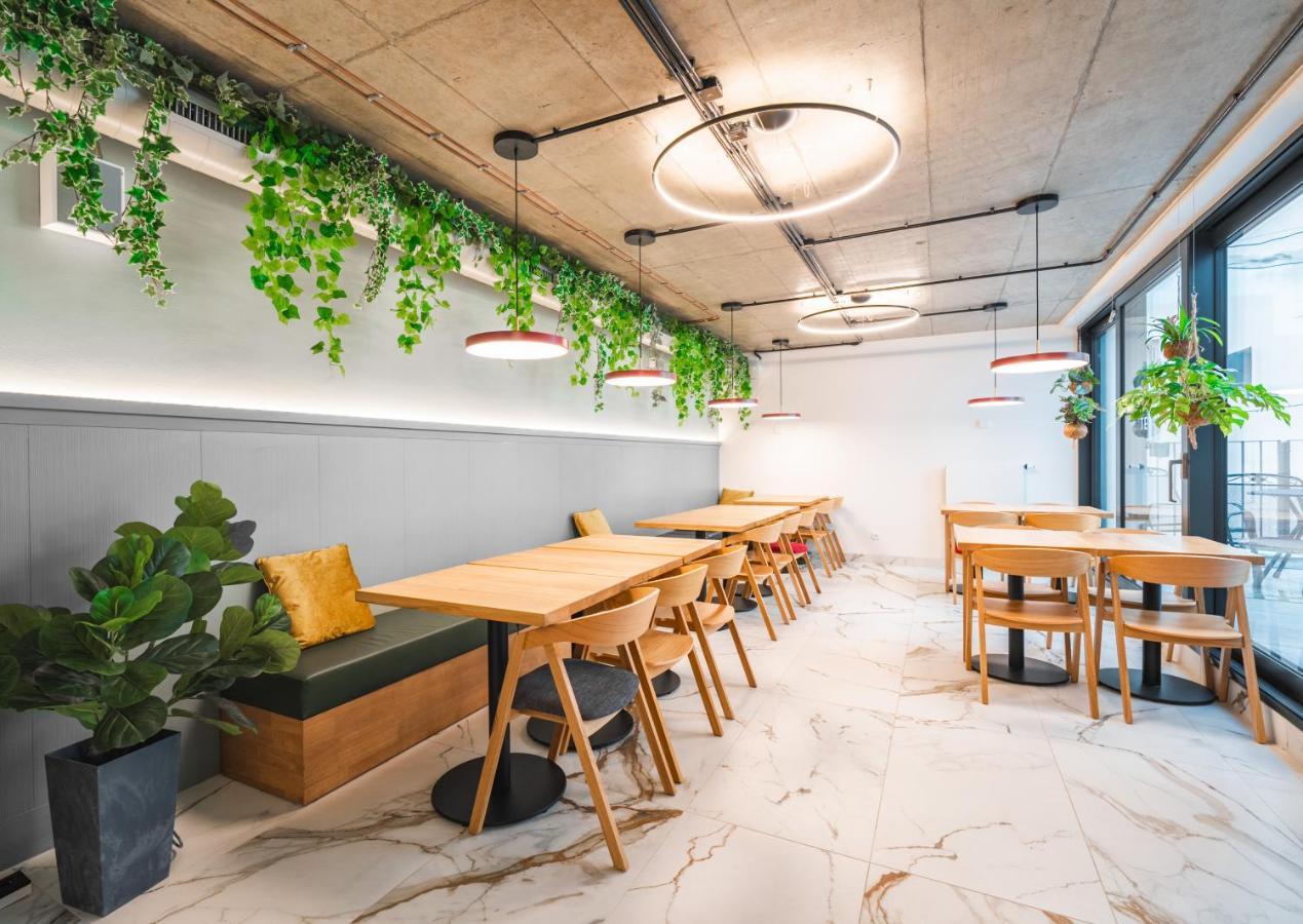 Hostel Luma Terra Prague