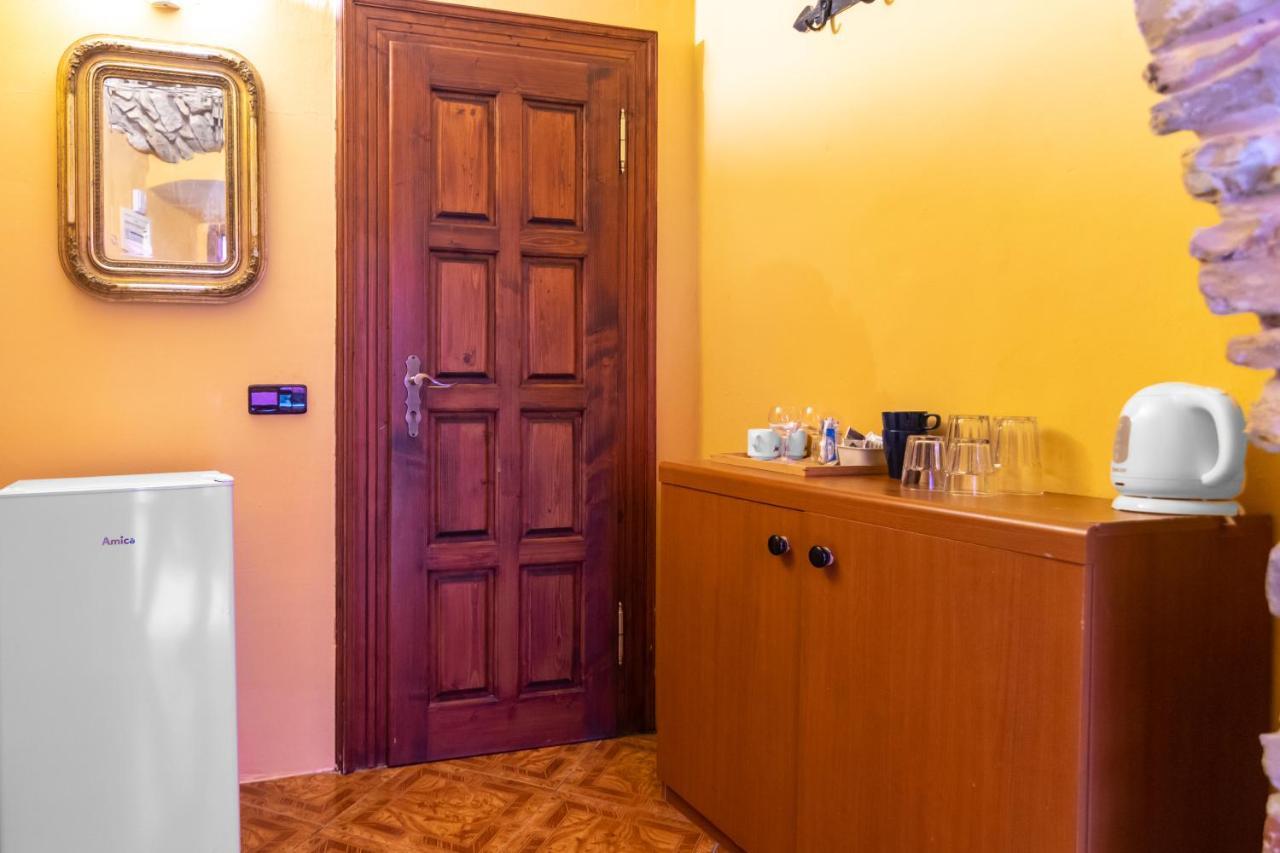 Seven Angels Apartment