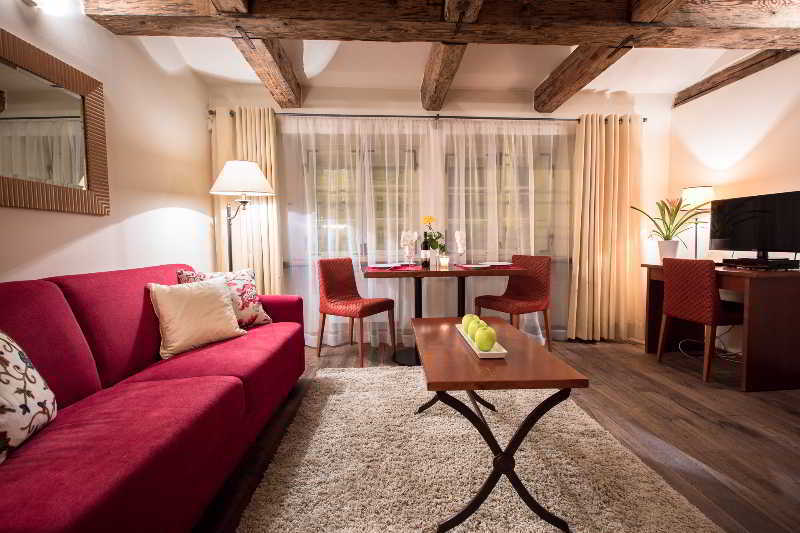 Hotell Miss Sophie's Charles Bridge 4*