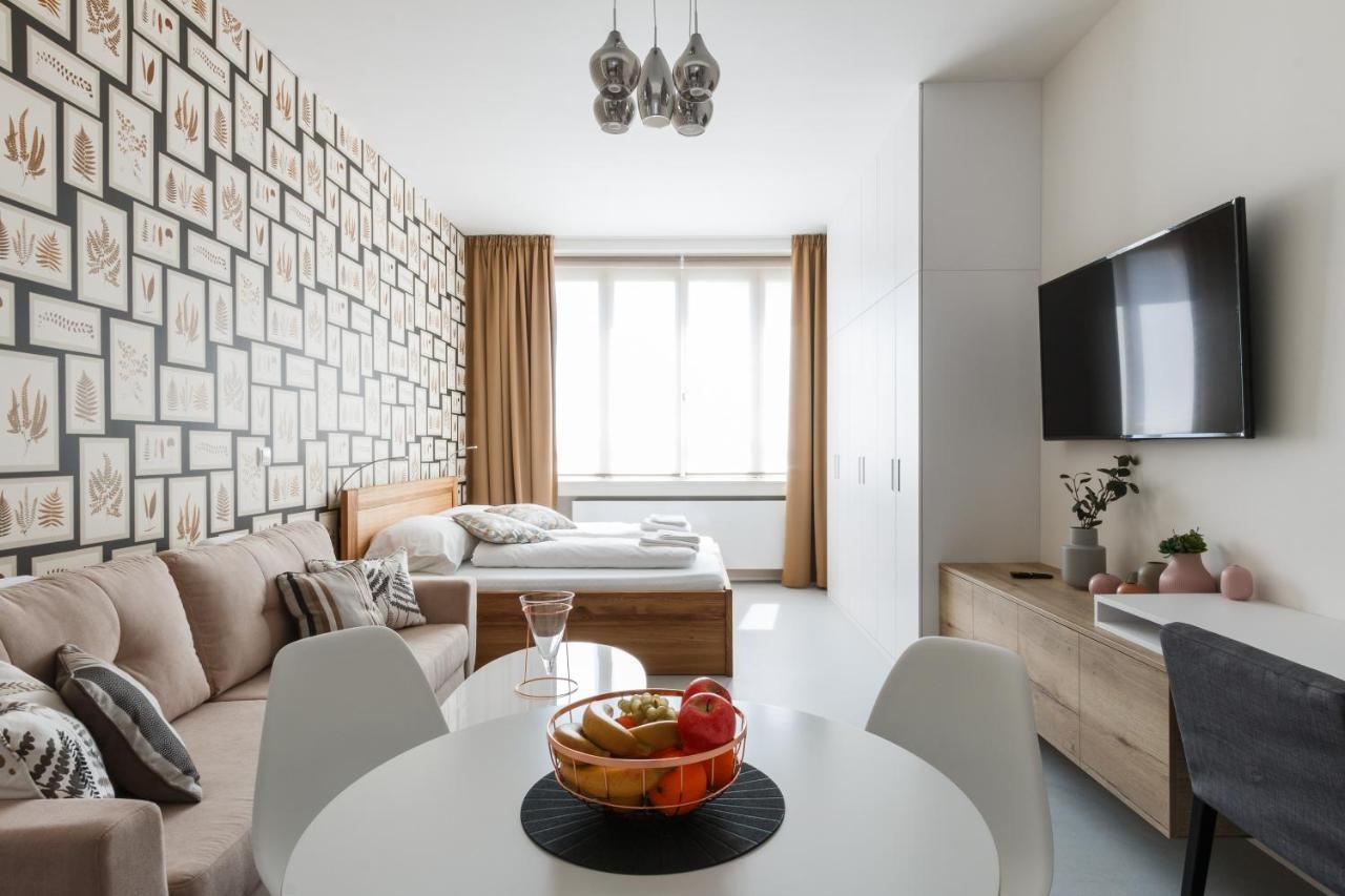 Designer Studio In New Town By Days * Prag