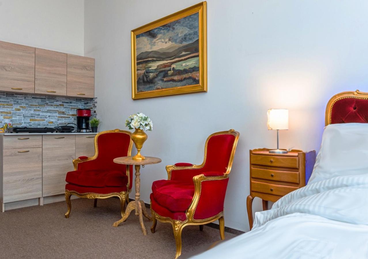 Apartment Bank Invest Apartmens - Old Town *