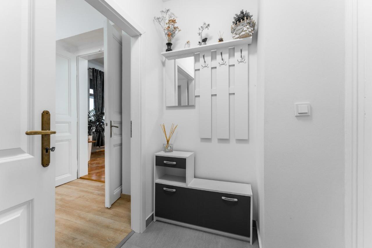 Lägenhet Alla Prague Apartment *