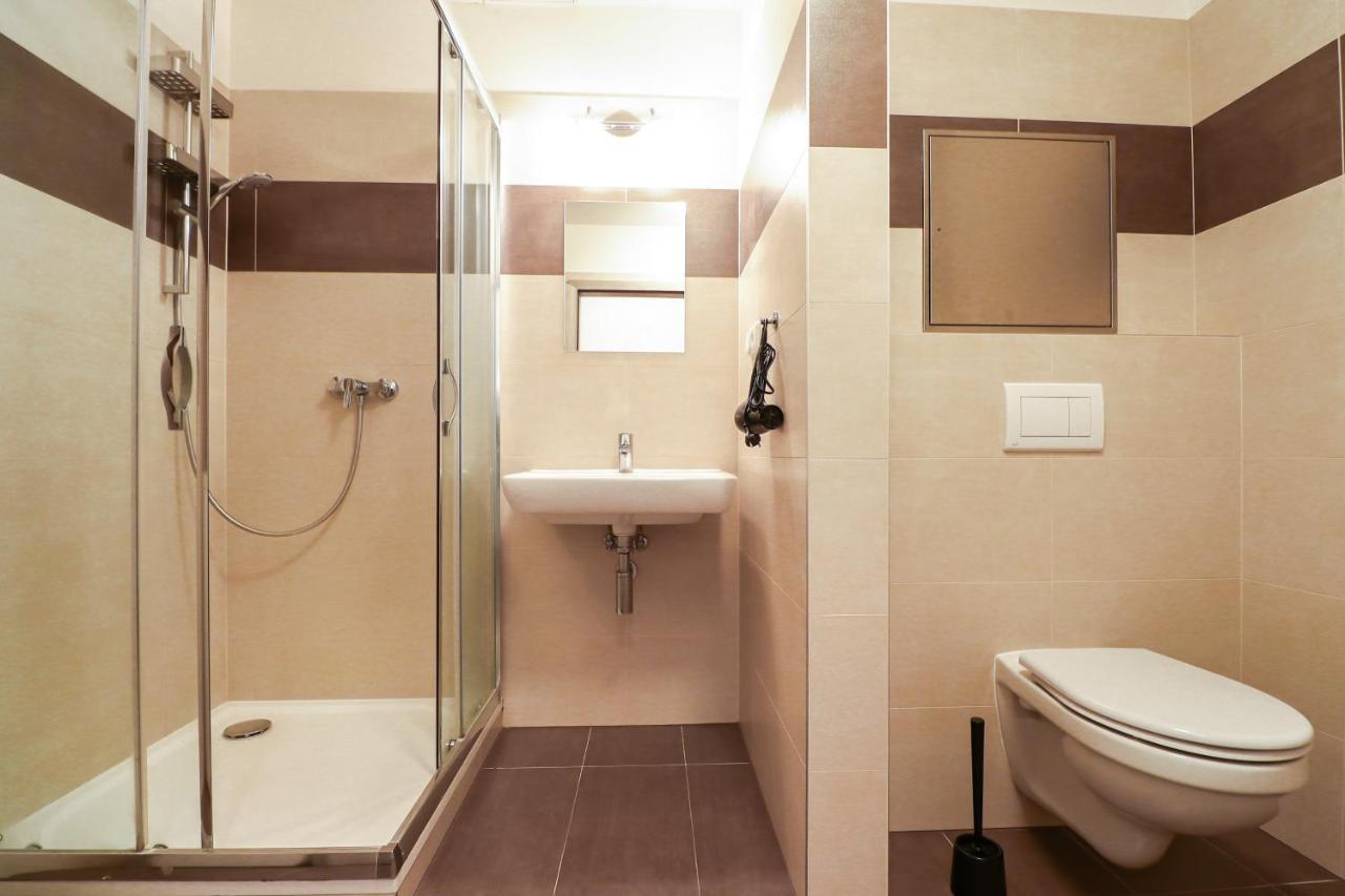 Apartment / 10 Min From Center / O2 Arena *