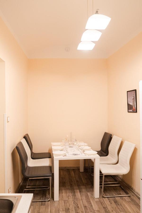 Lägenhet Helen Homestay Vaclavske Namesti Prag