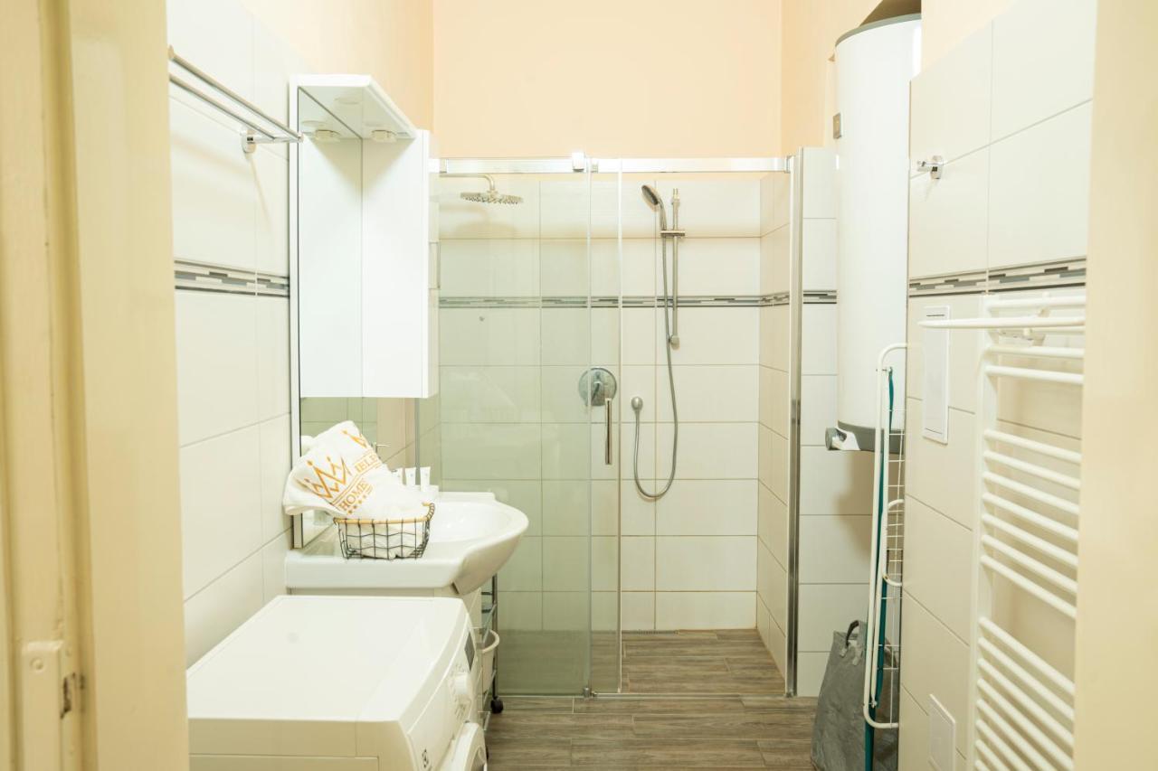 Helen Homestay Vaclavske Namesti Apartment