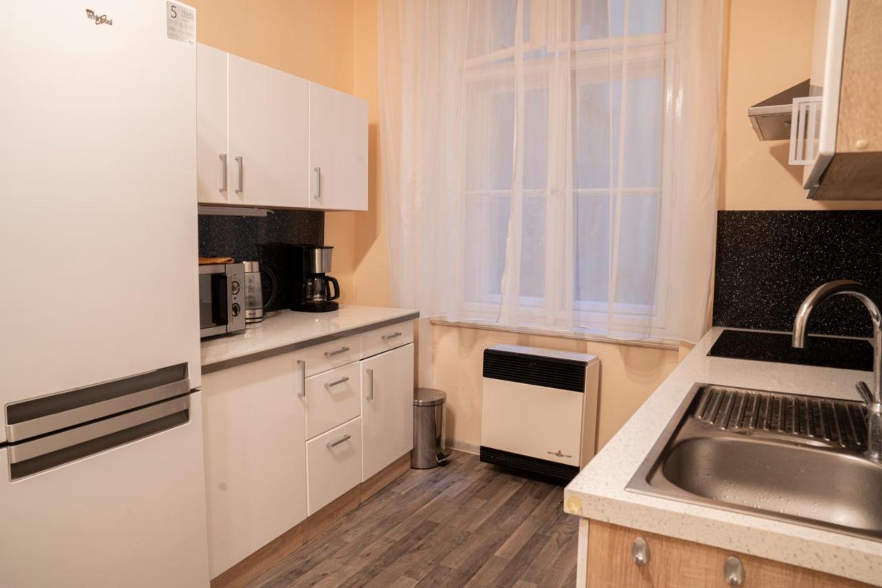 Helen Homestay Vaclavske Namesti * Prag