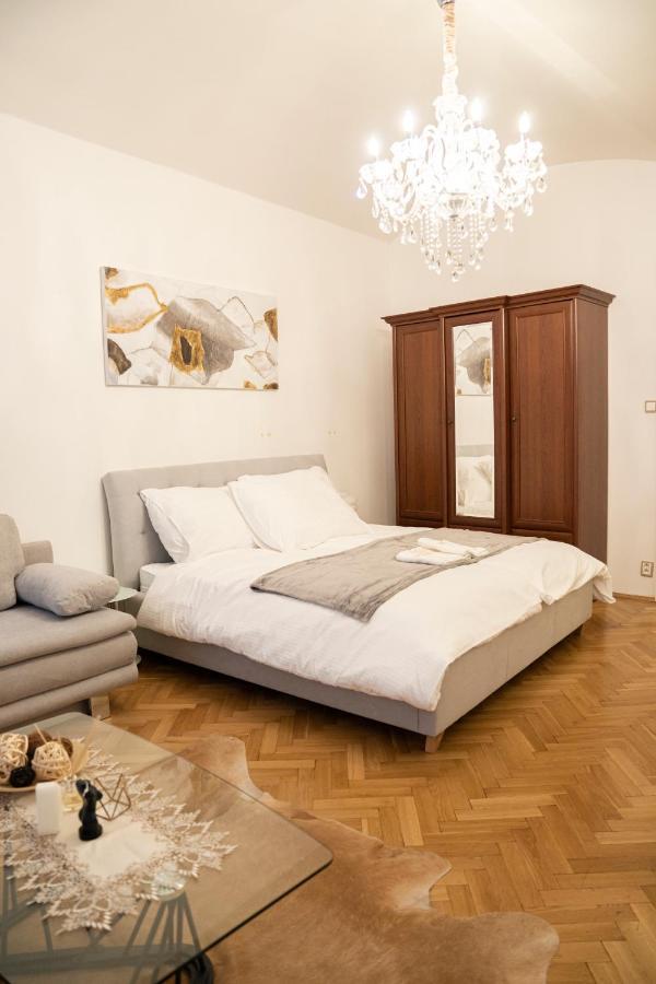Helen Homestay Vaclavske Namesti