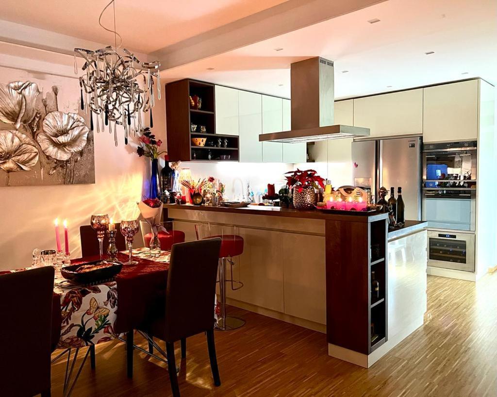 Romantic Stay Overlooking Prague * Prag