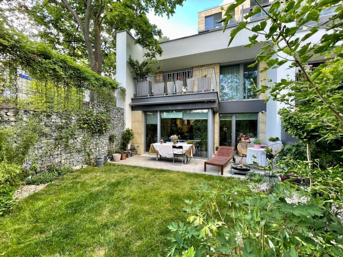 Romantic Stay Overlooking Prague Rum i privatbostad *