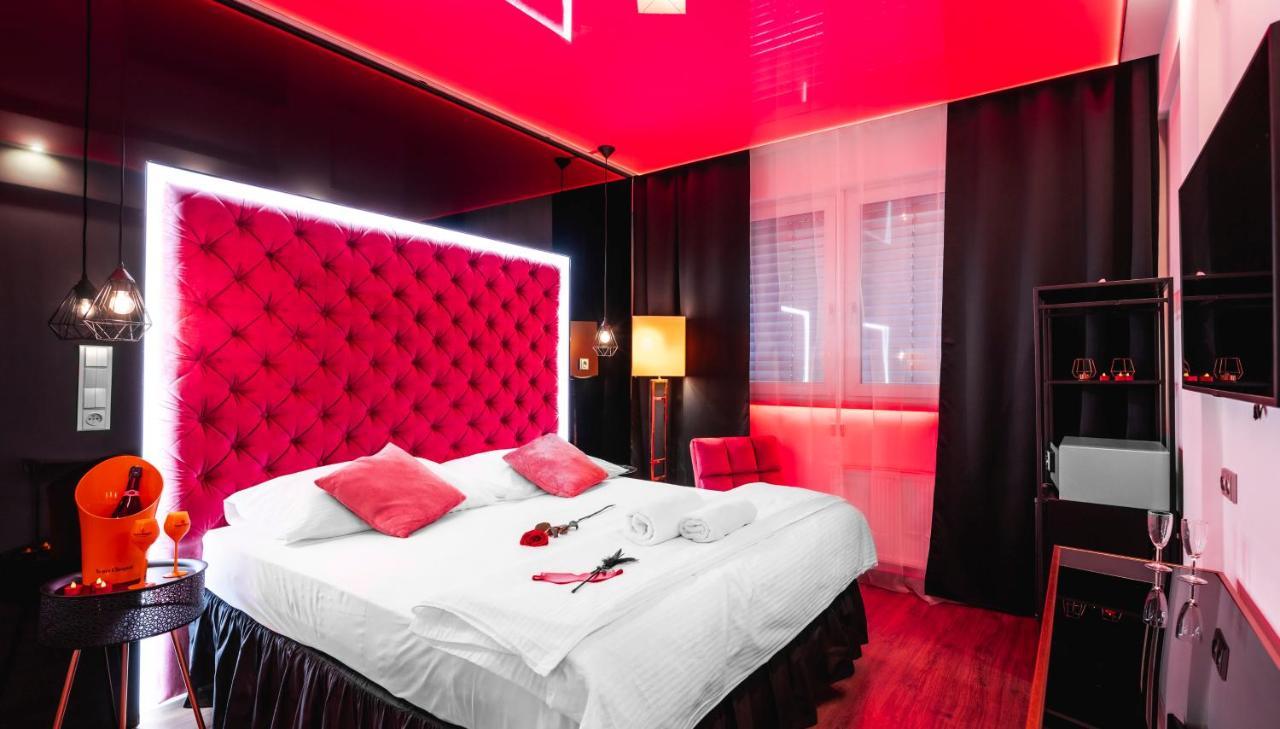 Aura Design&garden Pool 3* Prag