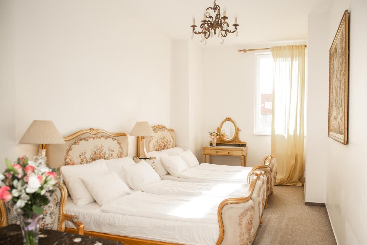 Bank Invest Apartmens - Old Town Prag