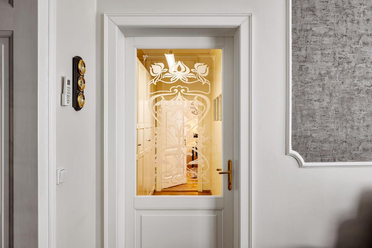 Lejlighed Pragueone Apartment,a/c,terrace *