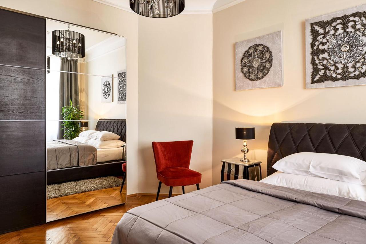 Lejlighed Pragueone Apartment,a/c,terrace
