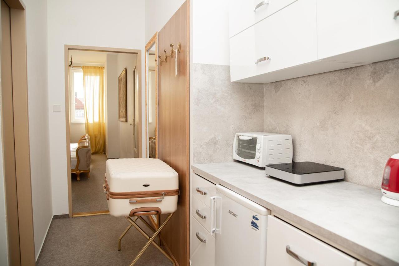 Bank Invest Apartmens - Old Town Prag