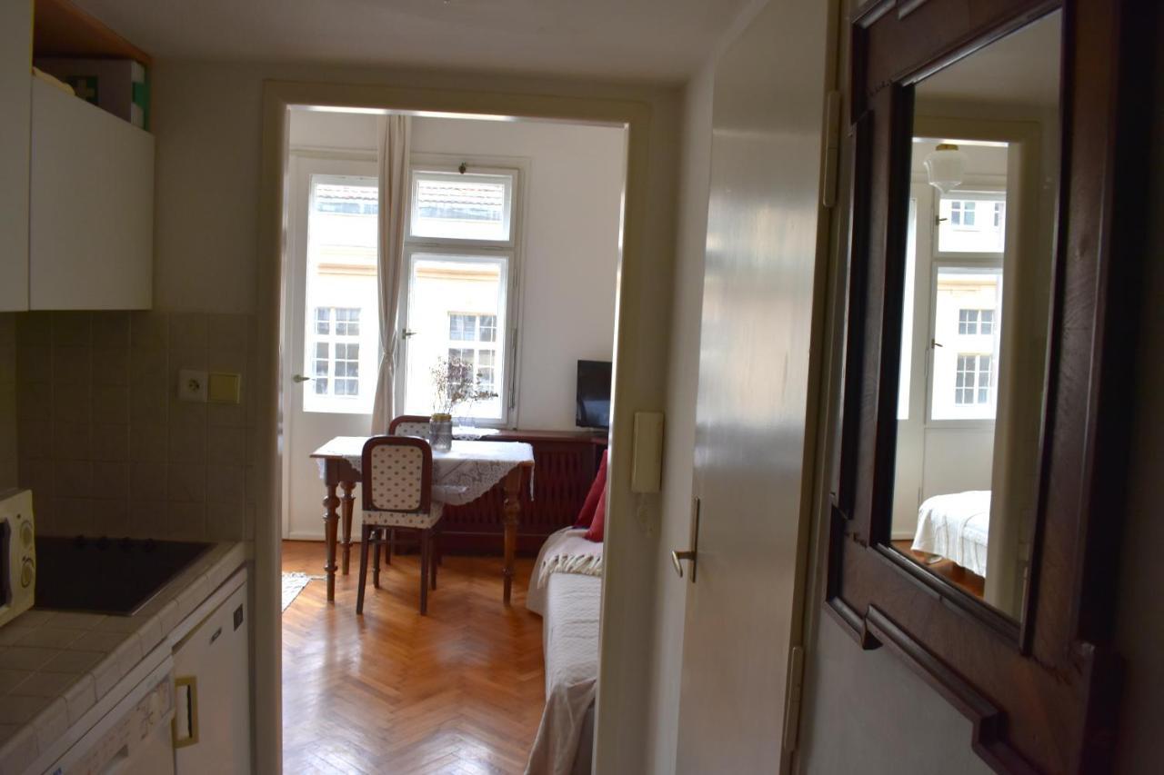 Old Town - Konviktska Apartment *