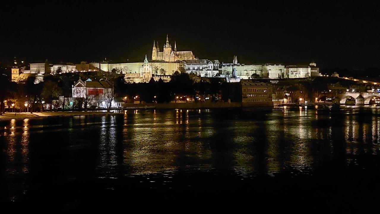 Superior Near Dlouha Street * Prag