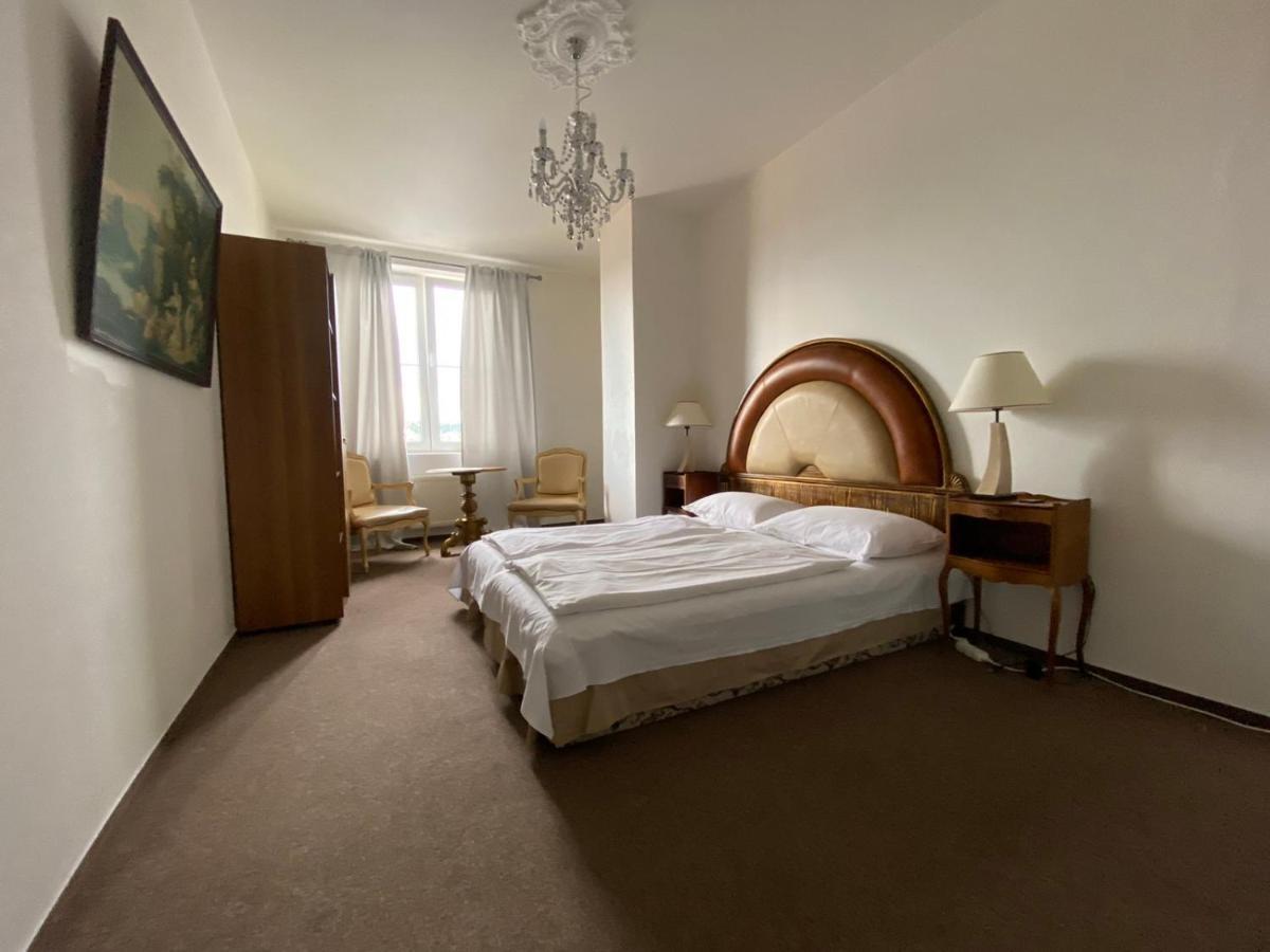 Bank Invest Apartmens - Old Town * Prag