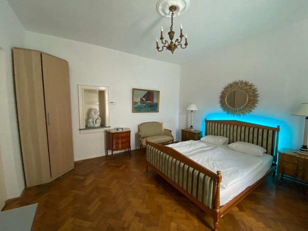 Bank Invest Apartmens - Old Town Apartment