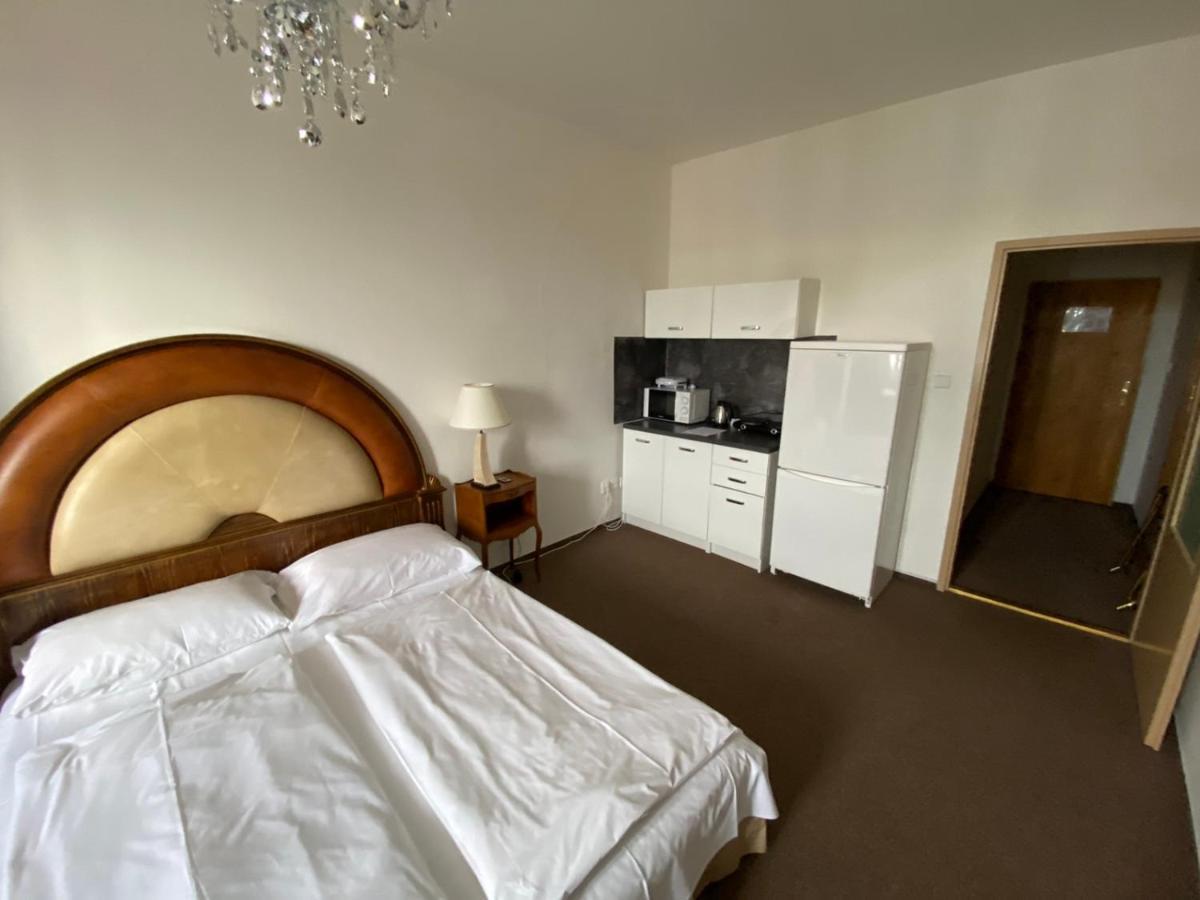 Bank Invest Apartmens - Old Town * Prag