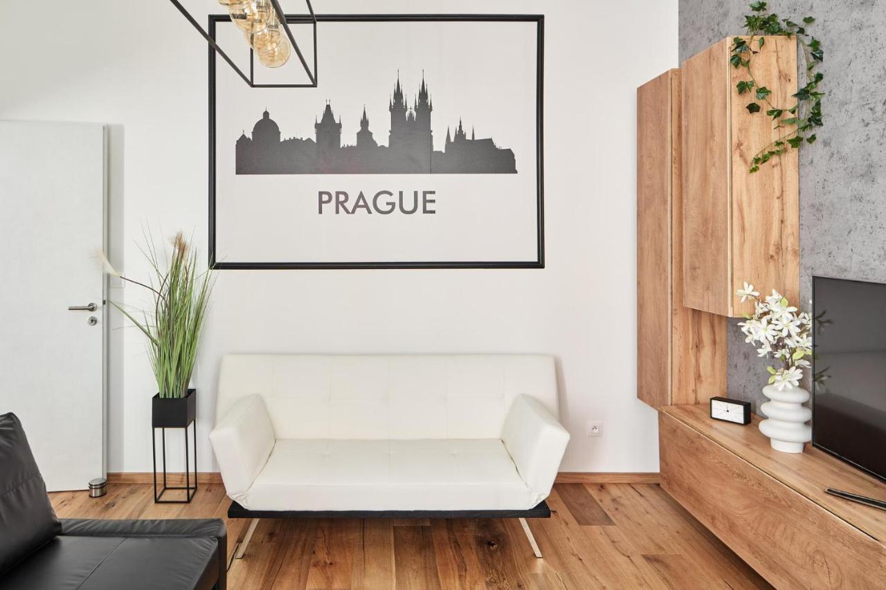 Days - Stylish - Workspace * Prag