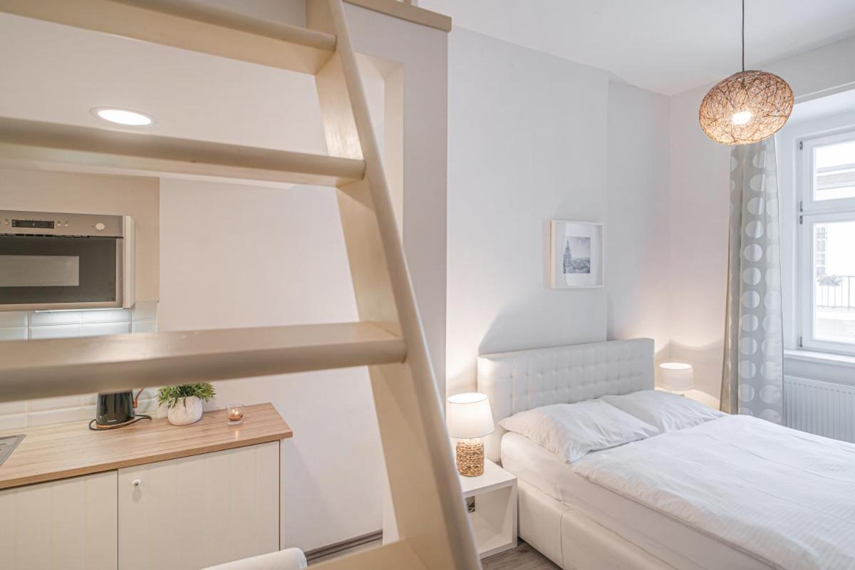 Utulny V Centru Prahy Apartment *