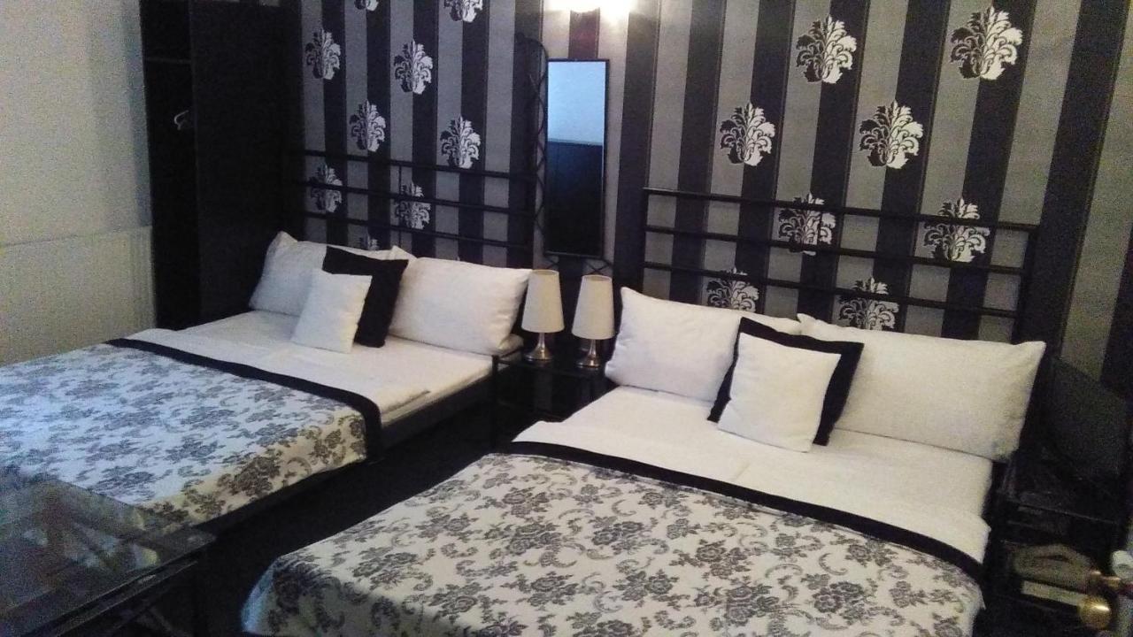 Hotel White House