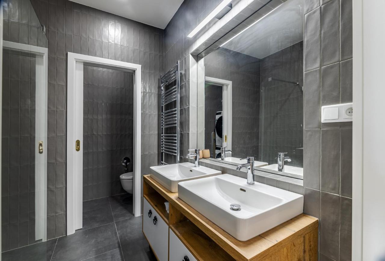 Luxury Located In Nove Mesto In The Centre Of Apartment