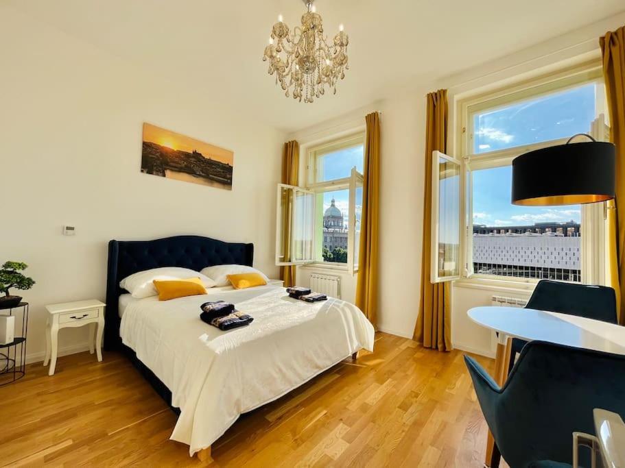 Apartment Royal Historical In Center *