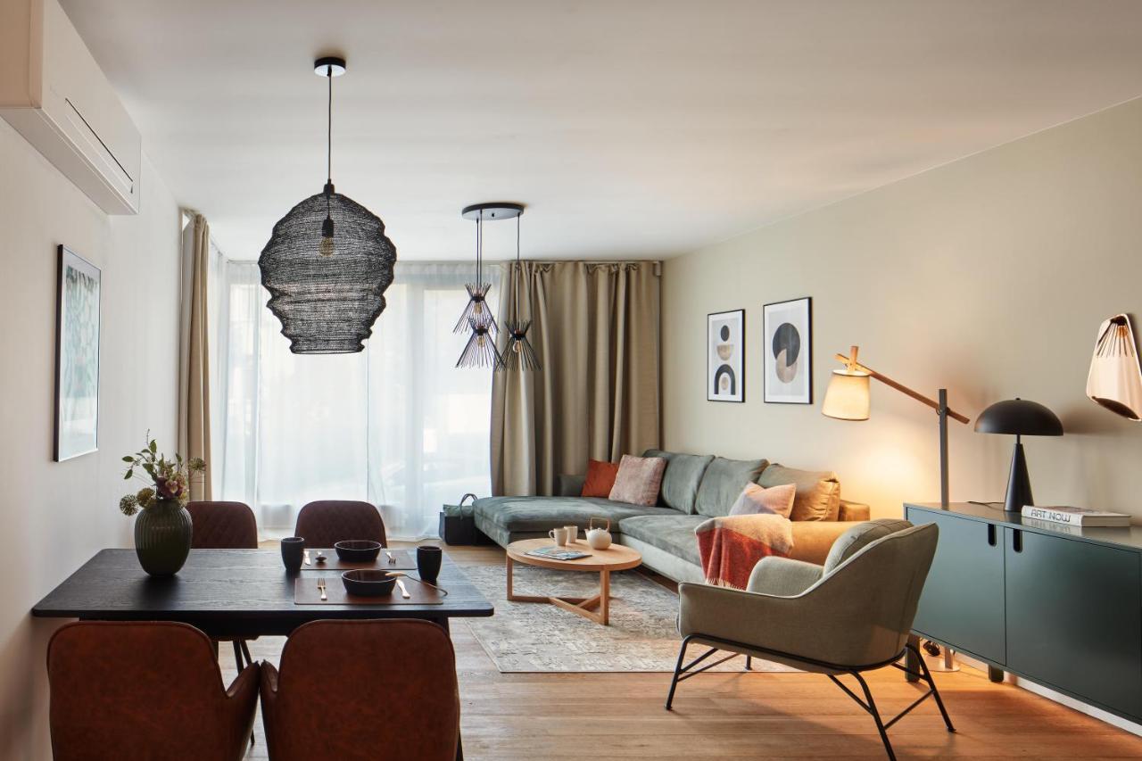 Days - Stylish With Terrace - Parking - Quiet Area *