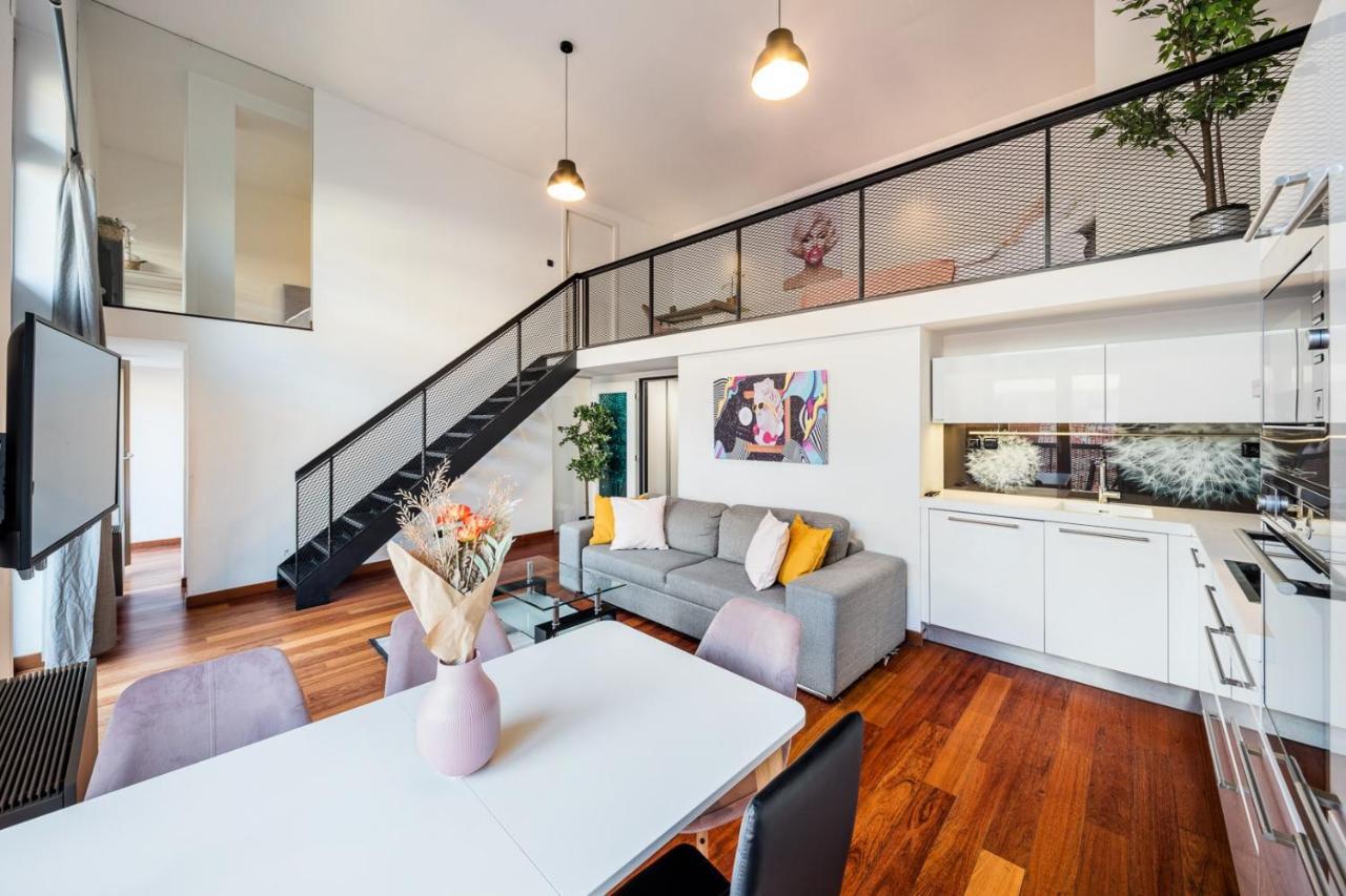 Duplex With 3 Bedrooms *