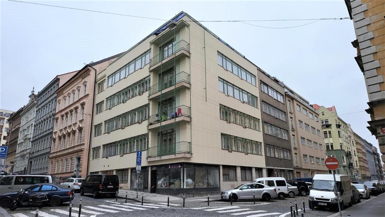 Luxusni Nedaleko Centra Lägenhet
