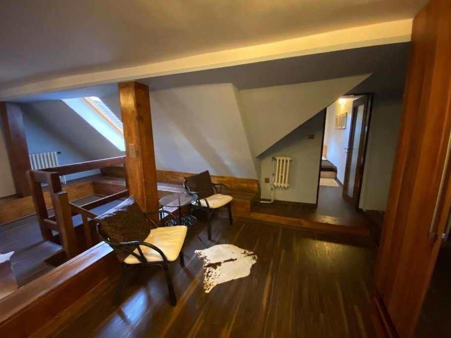 Apartment 5 In The Centre Of