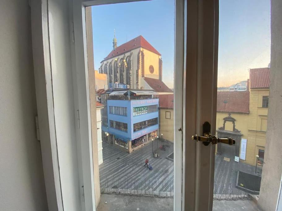 Apartment 5 In The Centre Of *