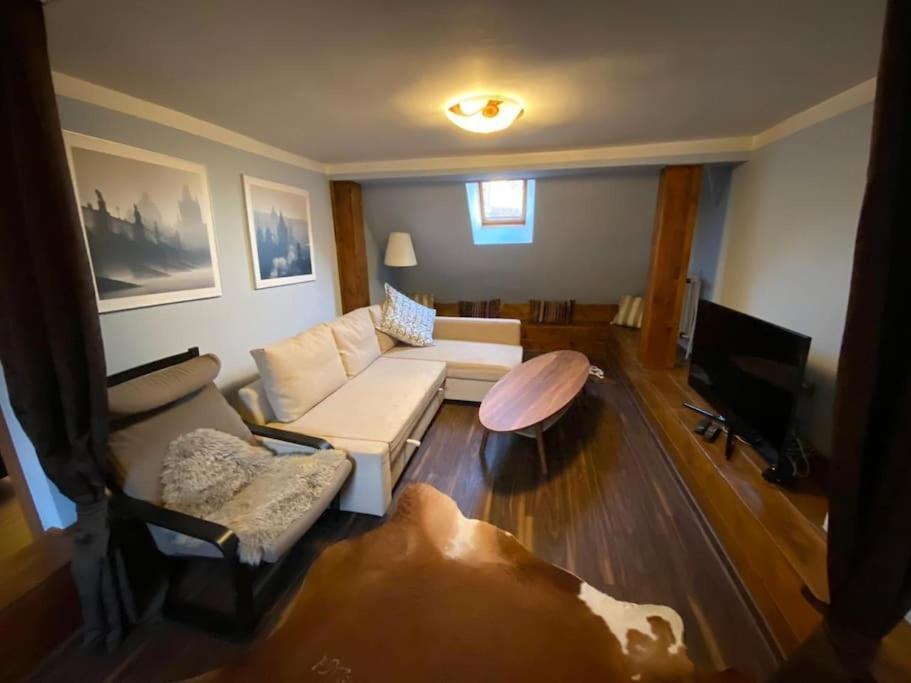 Apartment 5 In The Centre Of