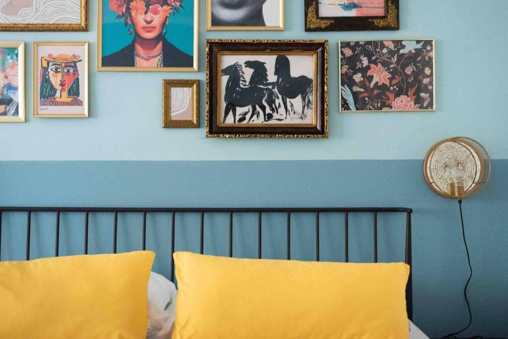 Colourful Modern Flat / Balcony / Charles Bridge Apartment