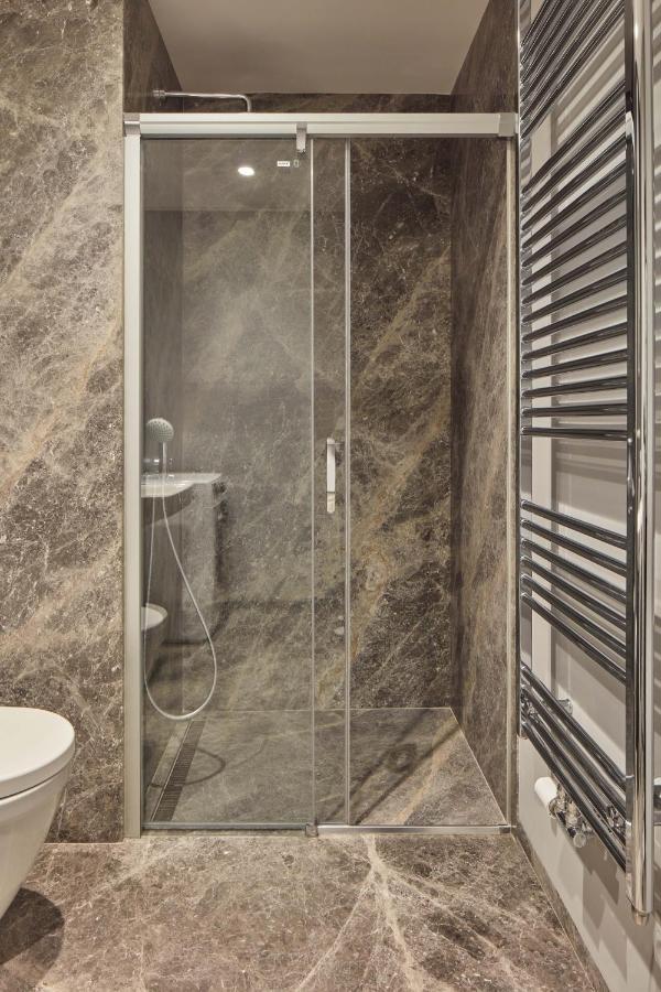 Apartment Days - Stylish With Terrace - Parking - Quiet Area *