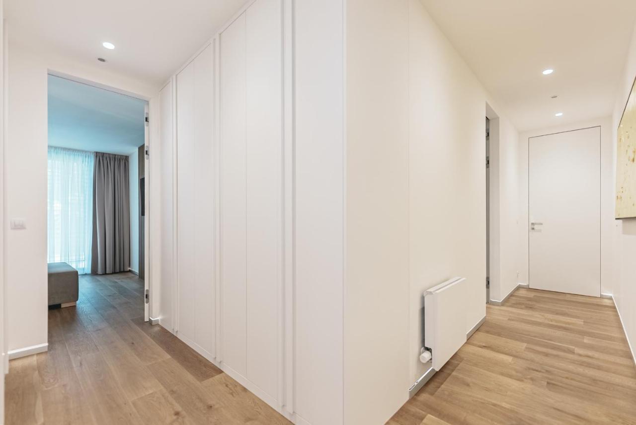 Apartment Days - Stylish With Terrace - Parking - Quiet Area
