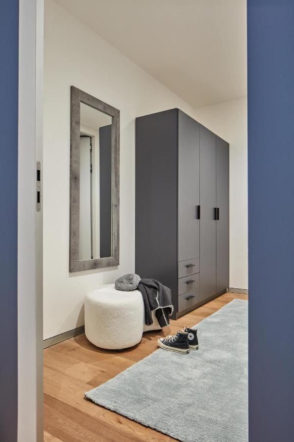 Days - Stylish With Terrace - Parking - Quiet Area Apartment *