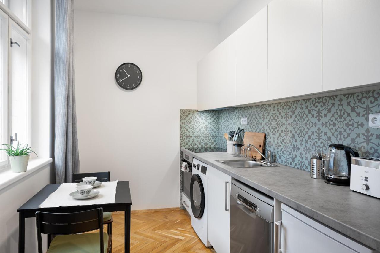 Apartment Veleslavin