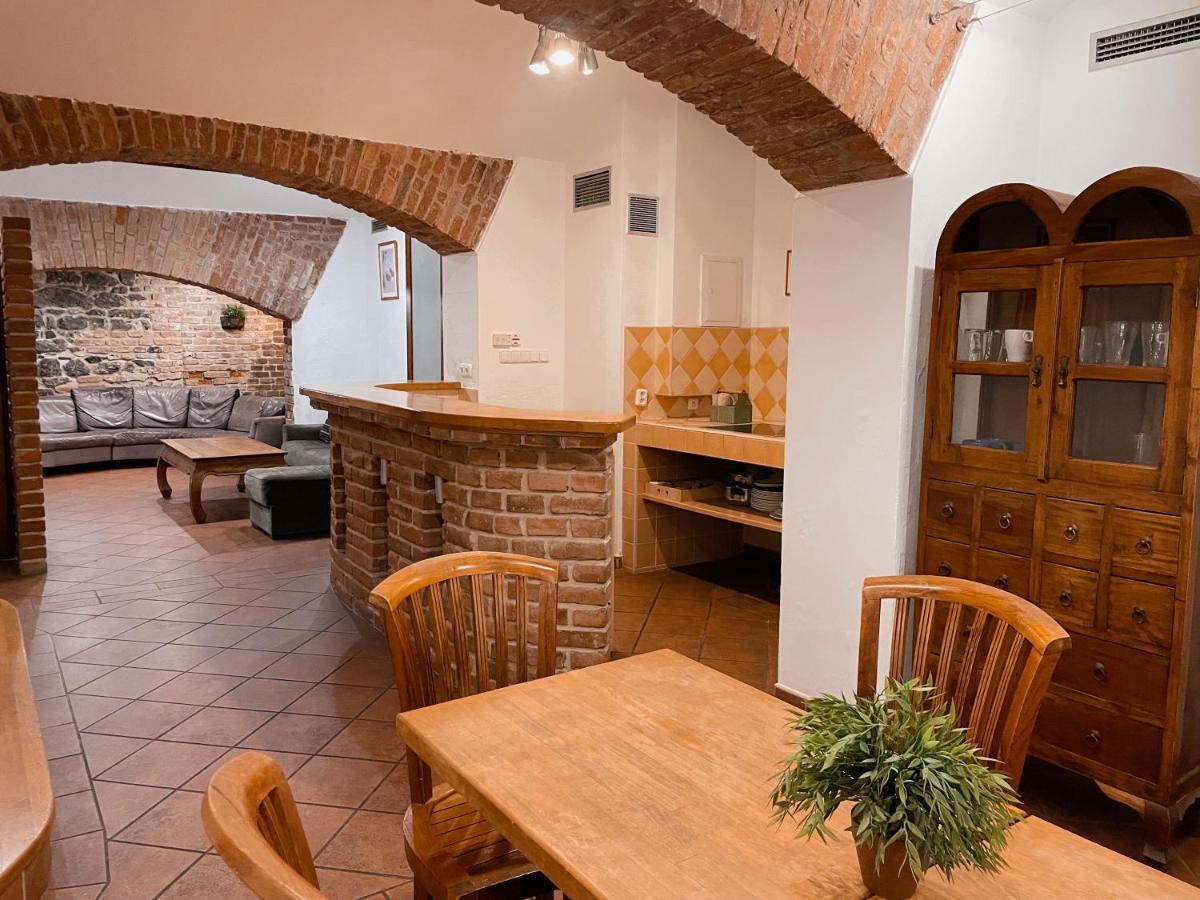 Prague Apartment *