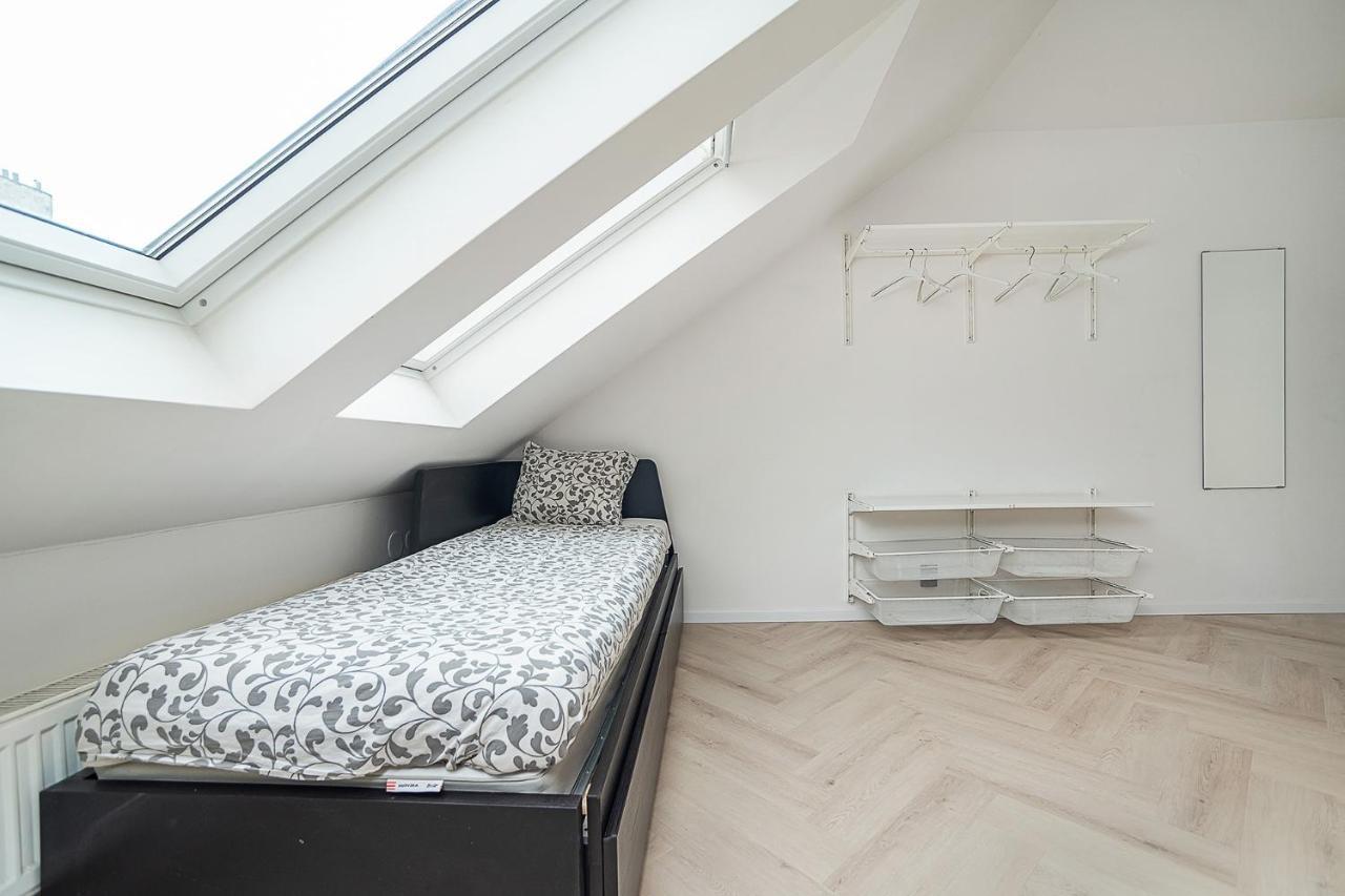 Big 4-bedroom Flat, Terrace With Great Vitkov View