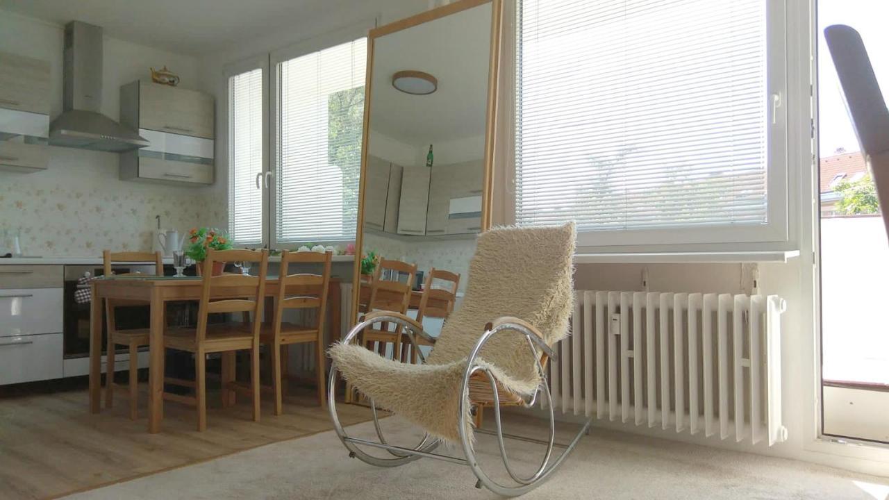 Apartment In A Good Location *