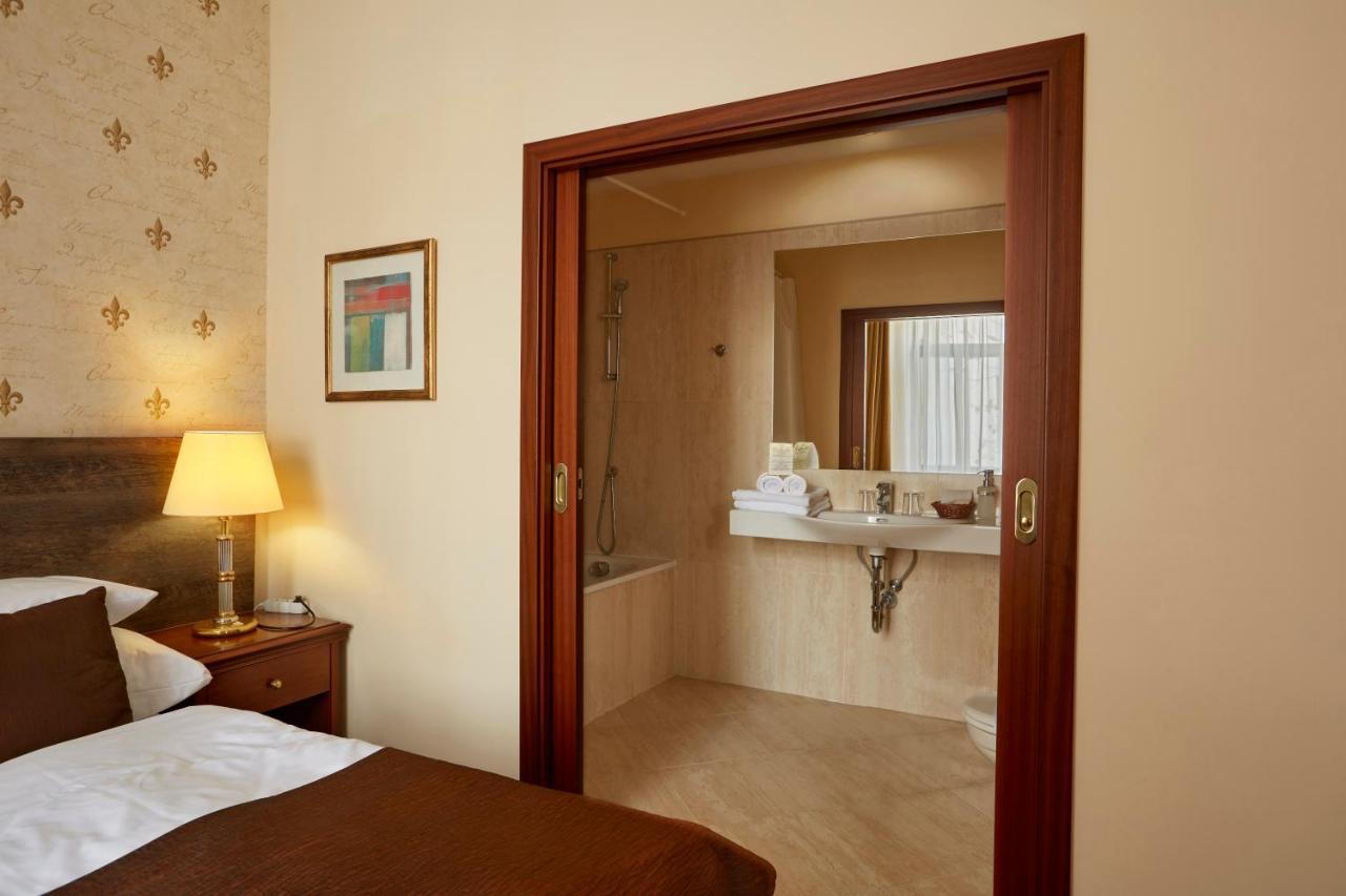 Fleur De Lis 4* Prag