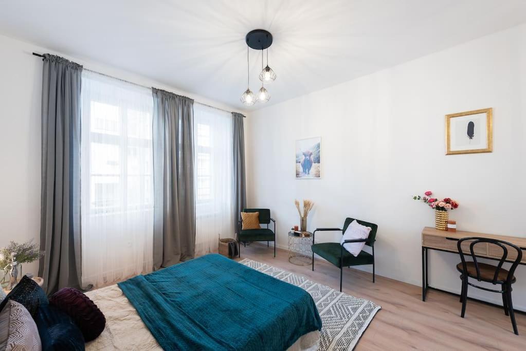Sweet Cozy Close To Mala Strana Apartment Prague