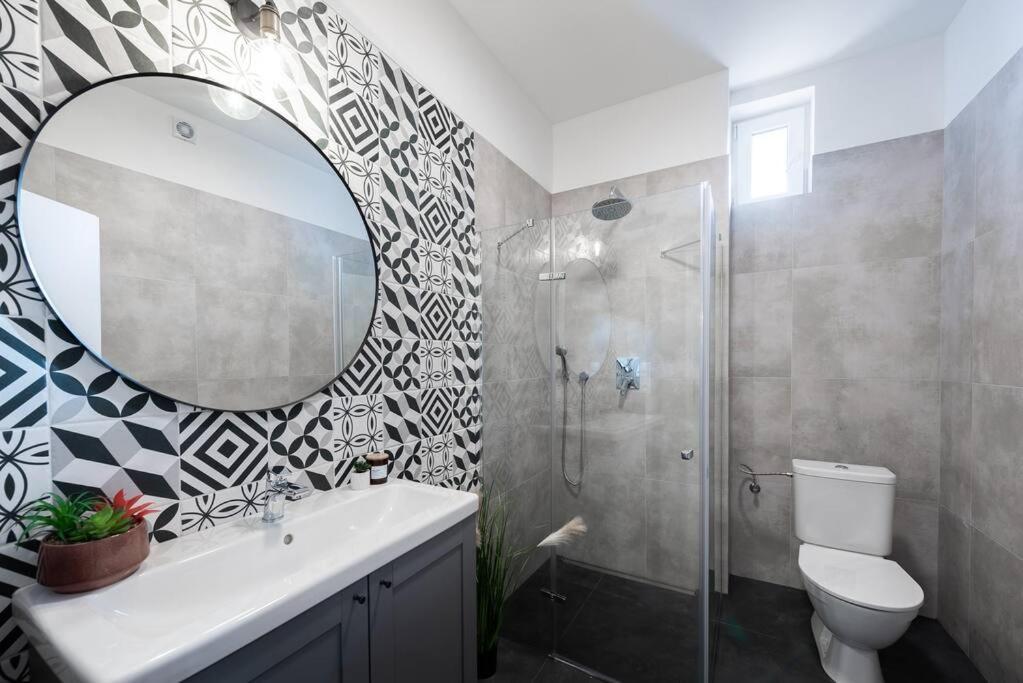 Sweet Cozy Close To Mala Strana Apartment *