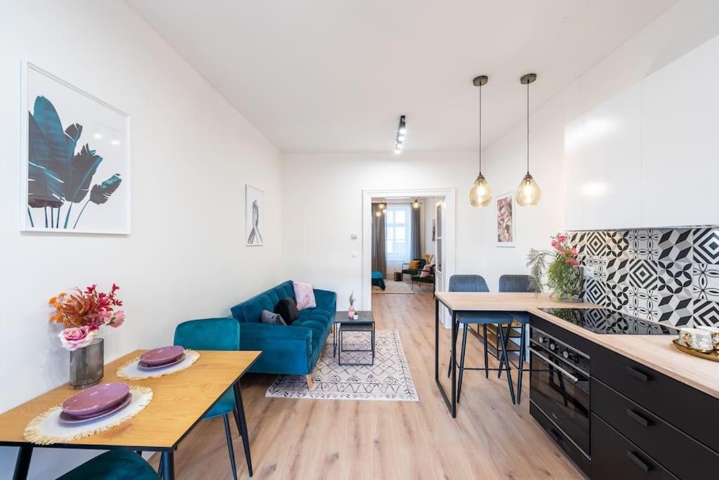 Sweet Cozy Close To Mala Strana Apartment Prague