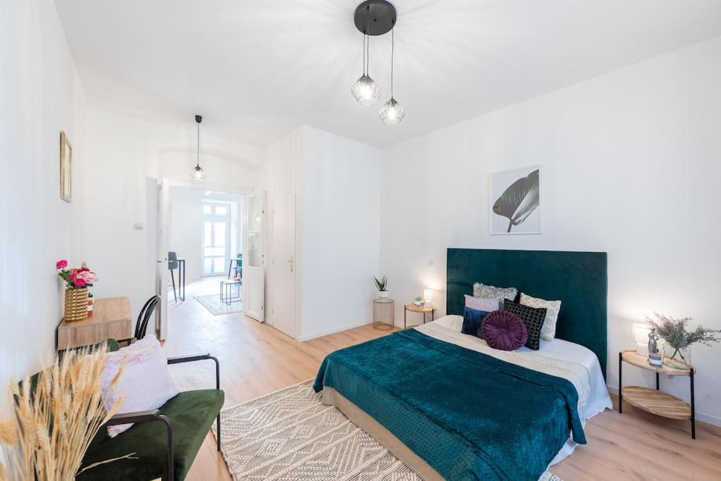 Sweet Cozy Close To Mala Strana Apartment